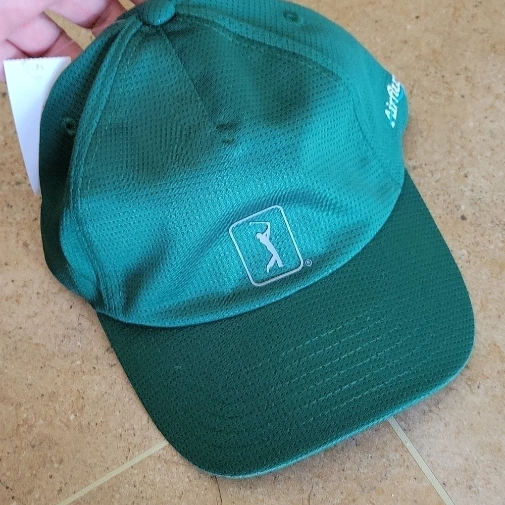 NEW! PGA Airflux Mesh Golf Baseball Cap.